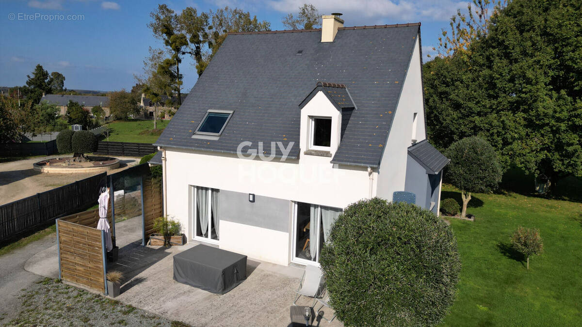 Maison à MINIAC-MORVAN