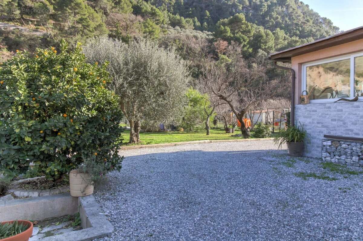 Maison à SAINT-MARTIN-DU-VAR