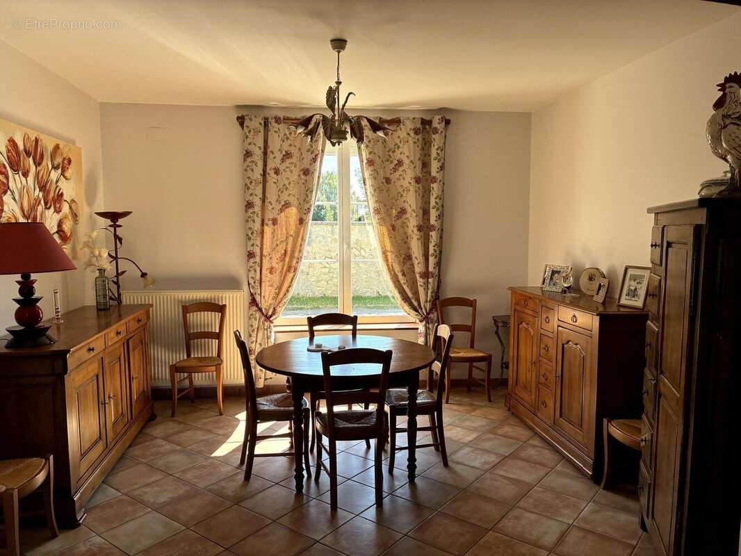 Maison 160 m² à Givry  - photo 7