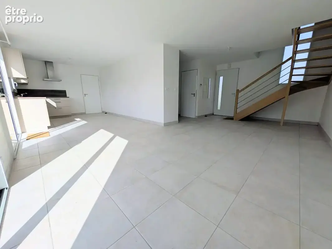 Maison  La Chapelle-sur-erdre 4 chambres 116 M² - photo 3