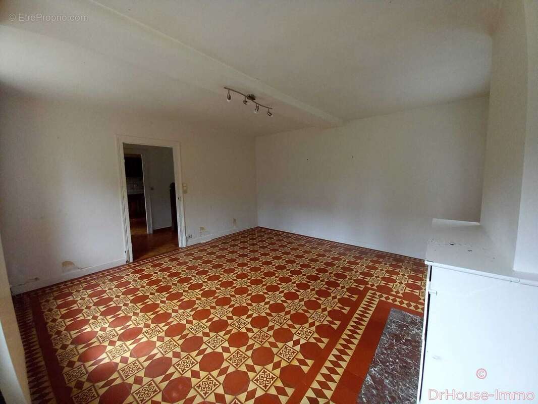 Maison 125 m² à Saint-Pierre-De-Bailleul  - photo 4