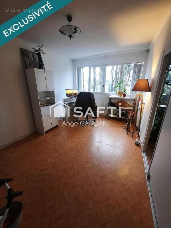 Appartement 120 m² à Laval  - photo 7