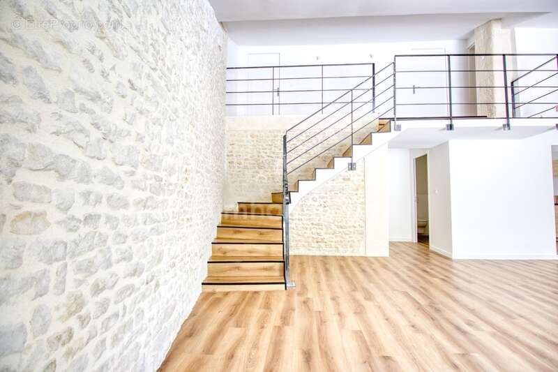 Maison à MORAGNE