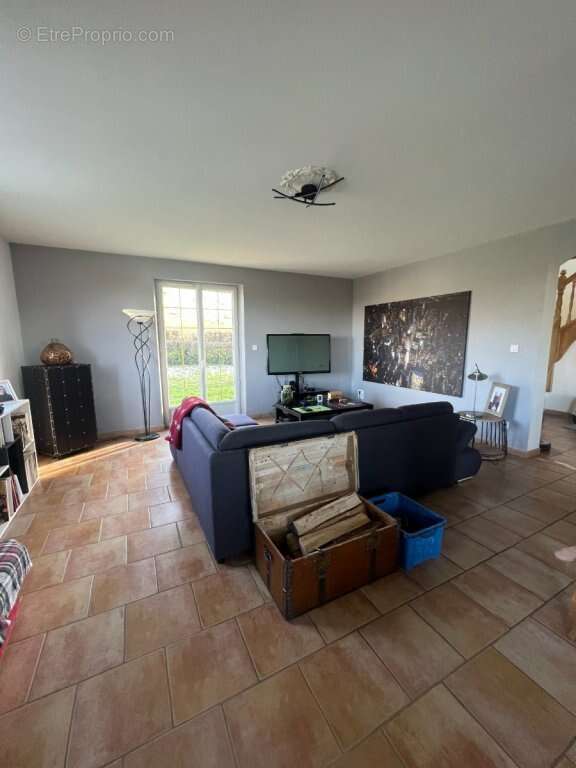 Maison à SAINT-BERAIN-SUR-DHEUNE