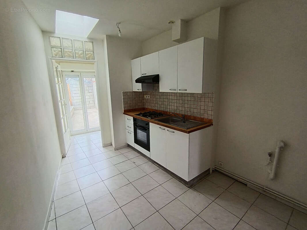 Bohain-en-vermandois (02110) - photo 4