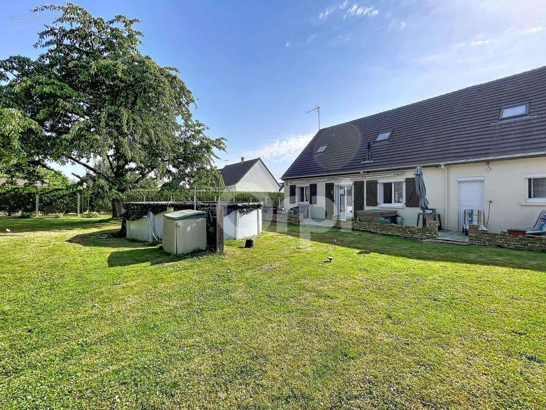 Maison à BREUIL-LE-VERT