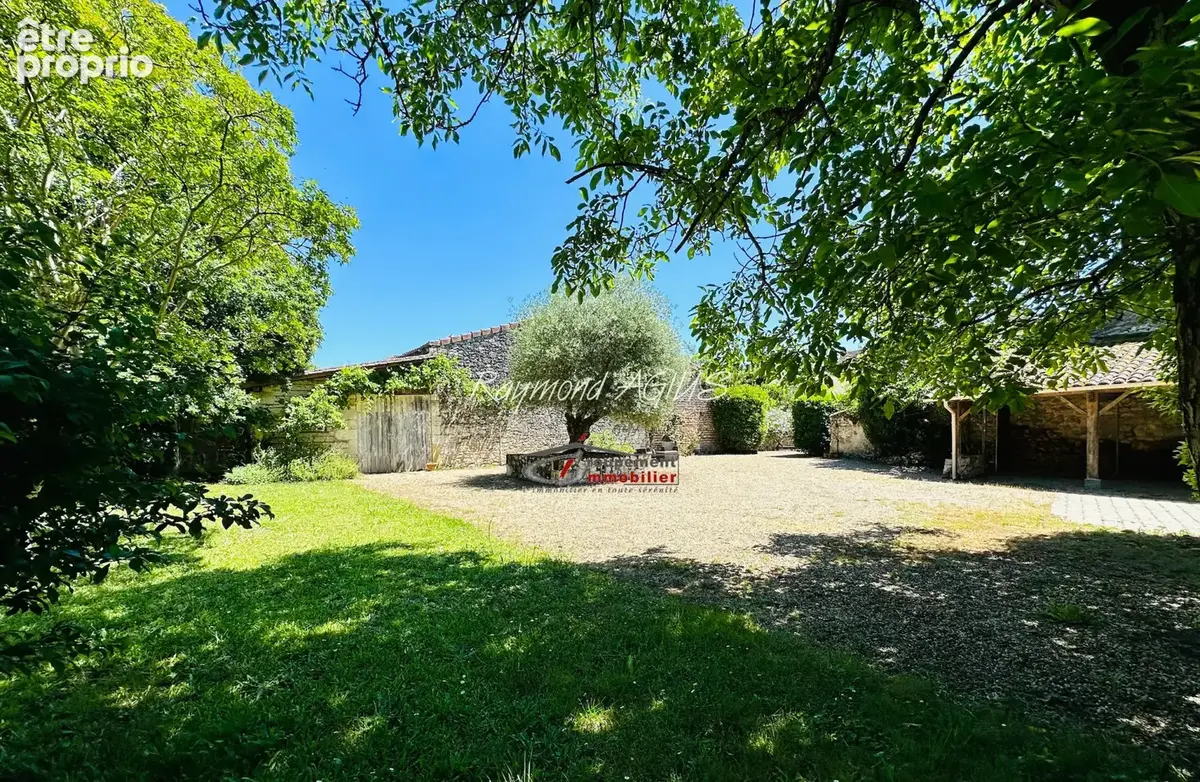 Elégante résidence de caractère du 18ème siècle avec cour et jardin - photo 42