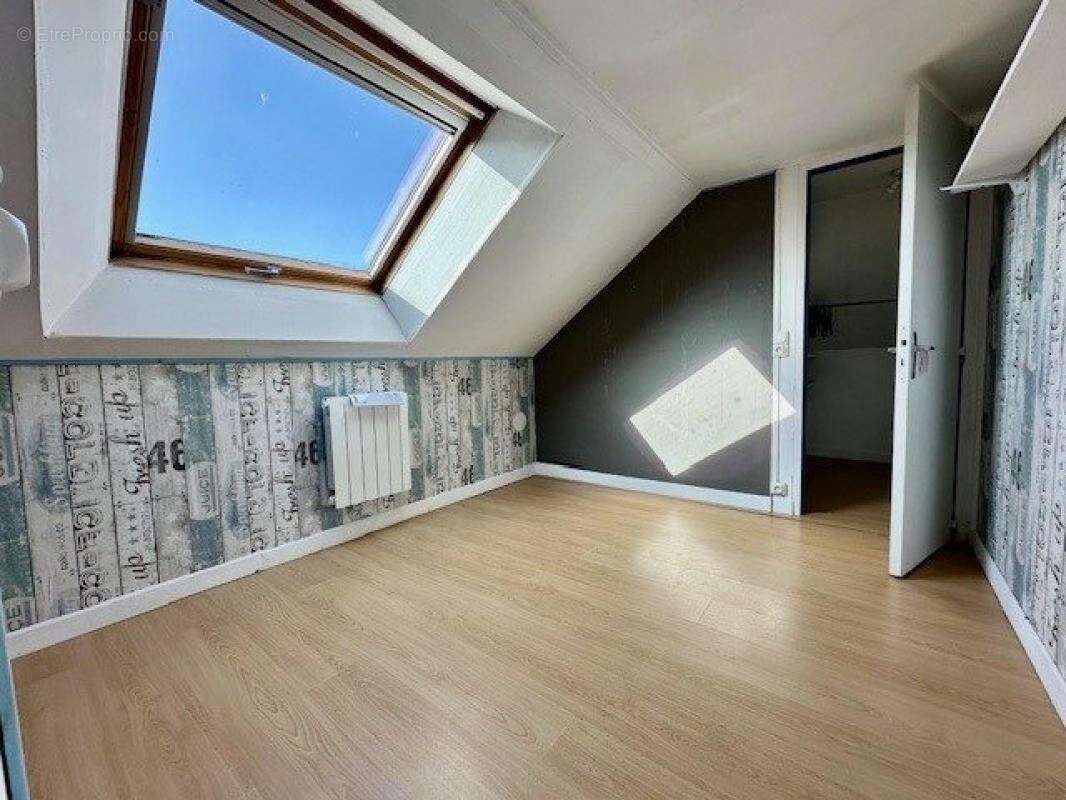 Maison à SAINT-CALAIS