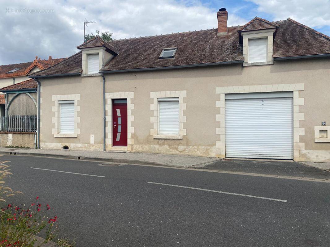 Maison à TOURNON-SAINT-PIERRE