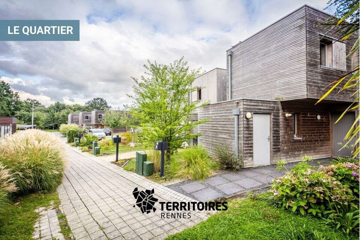 Terrain à LA CHAPELLE-THOUARAULT