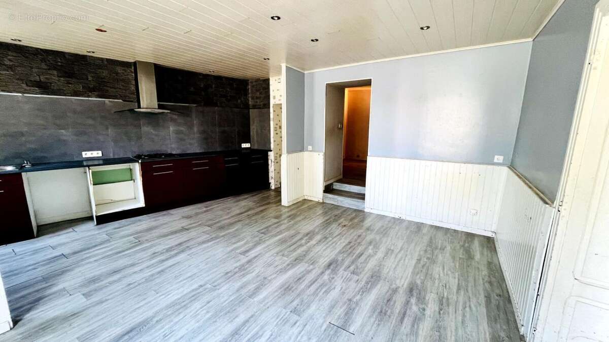 Maison  5 pièce(s) 116 m2 - photo 2