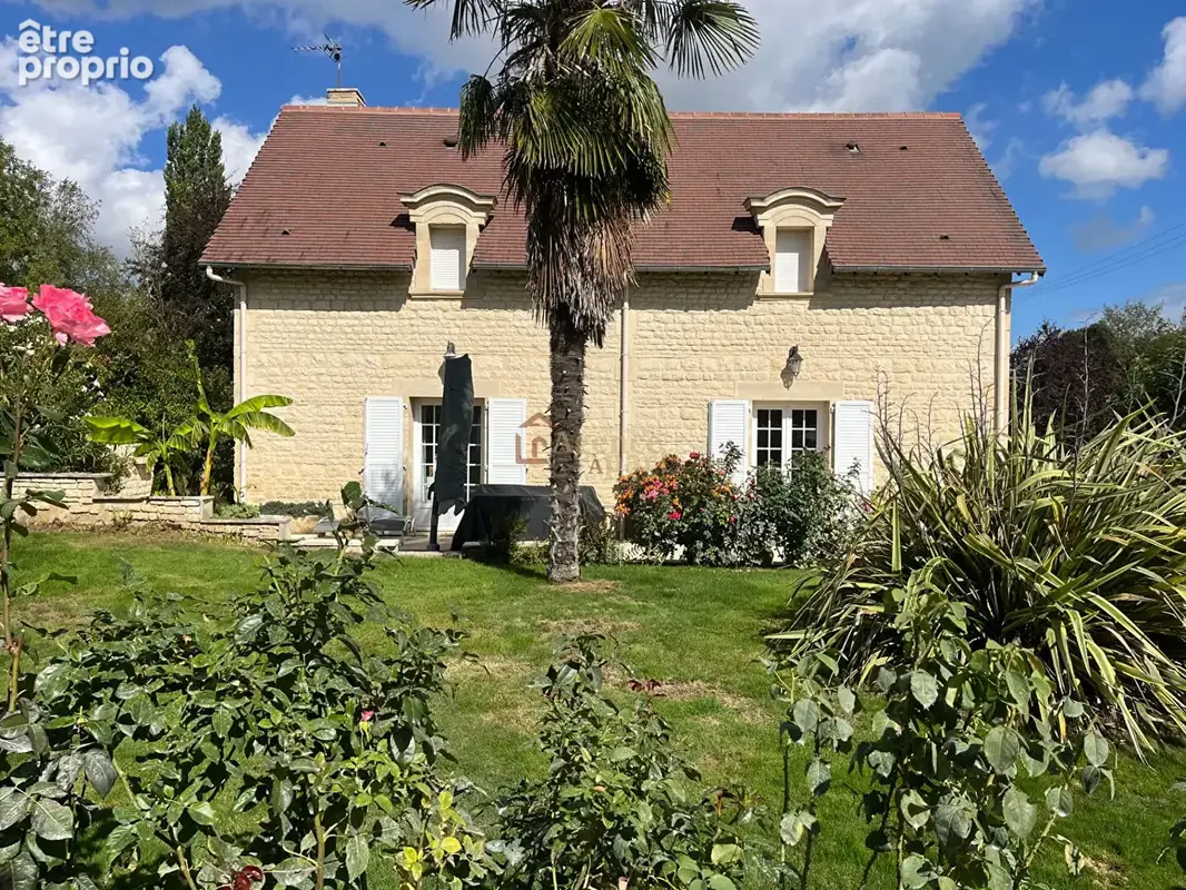 Photo Maison à Moult au prix de 525 000€