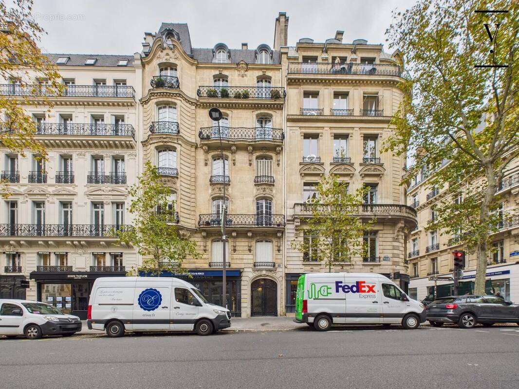 Appartement à PARIS-7E