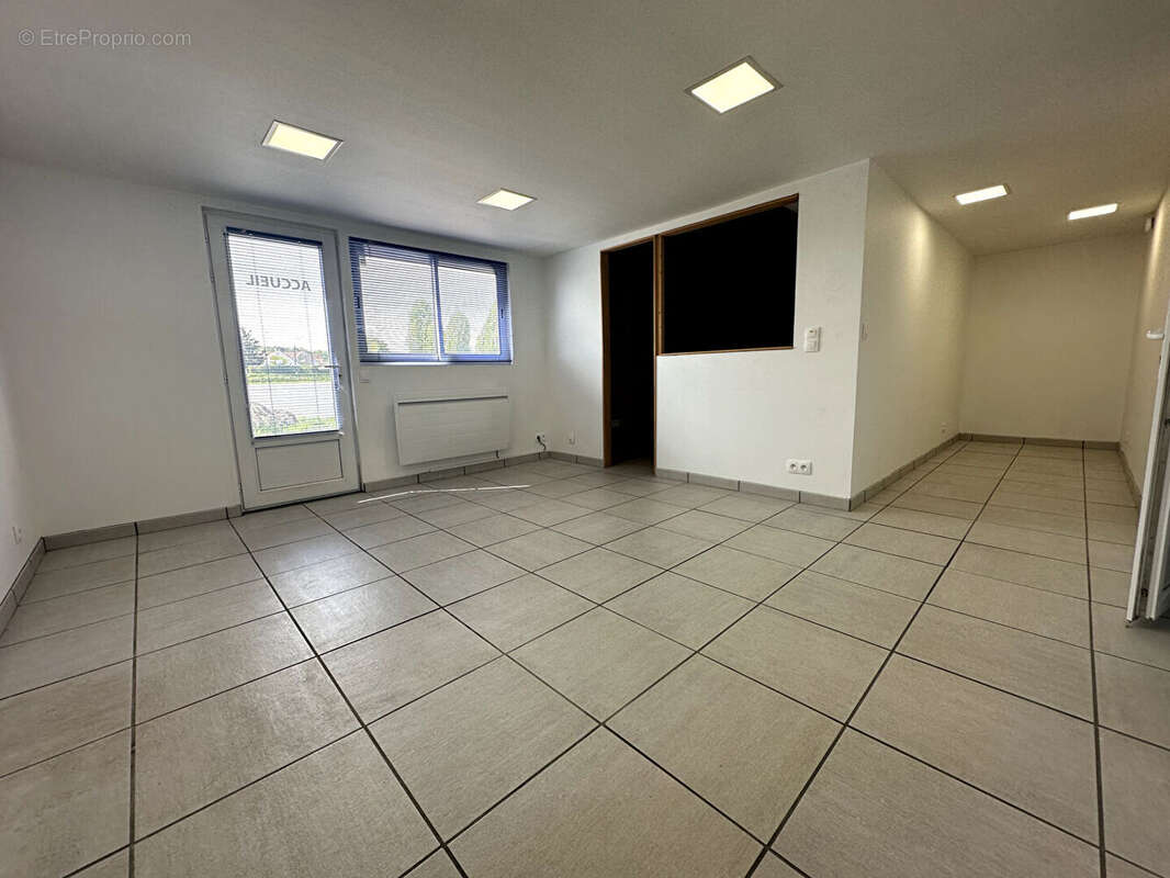 Autre à LA BROSSE-MONTCEAUX