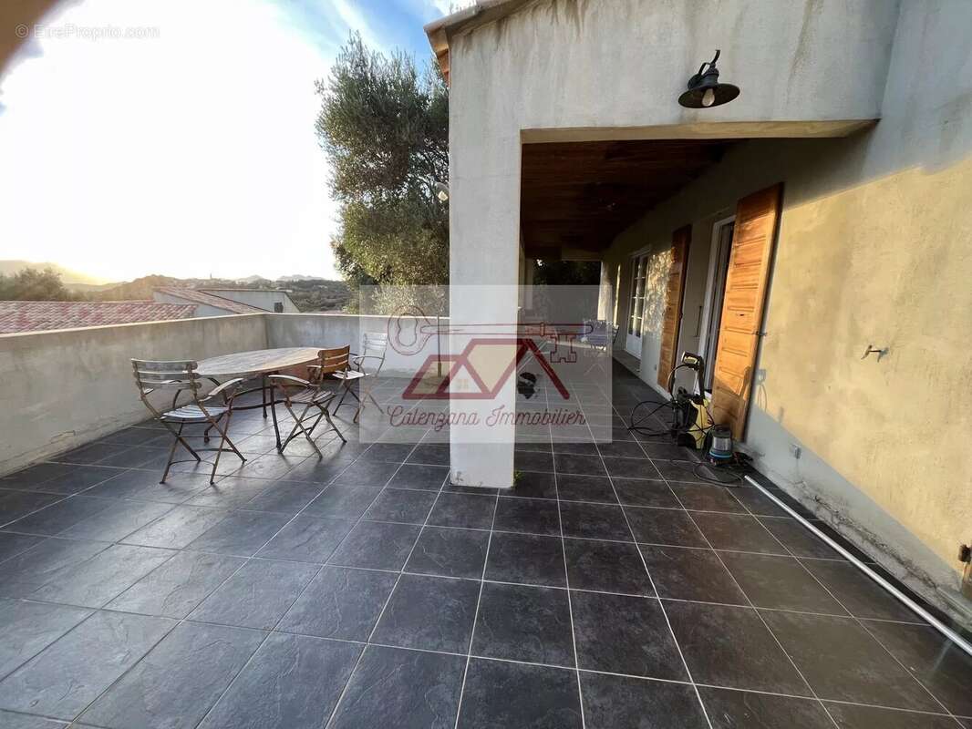 Maison à MONTEGROSSO