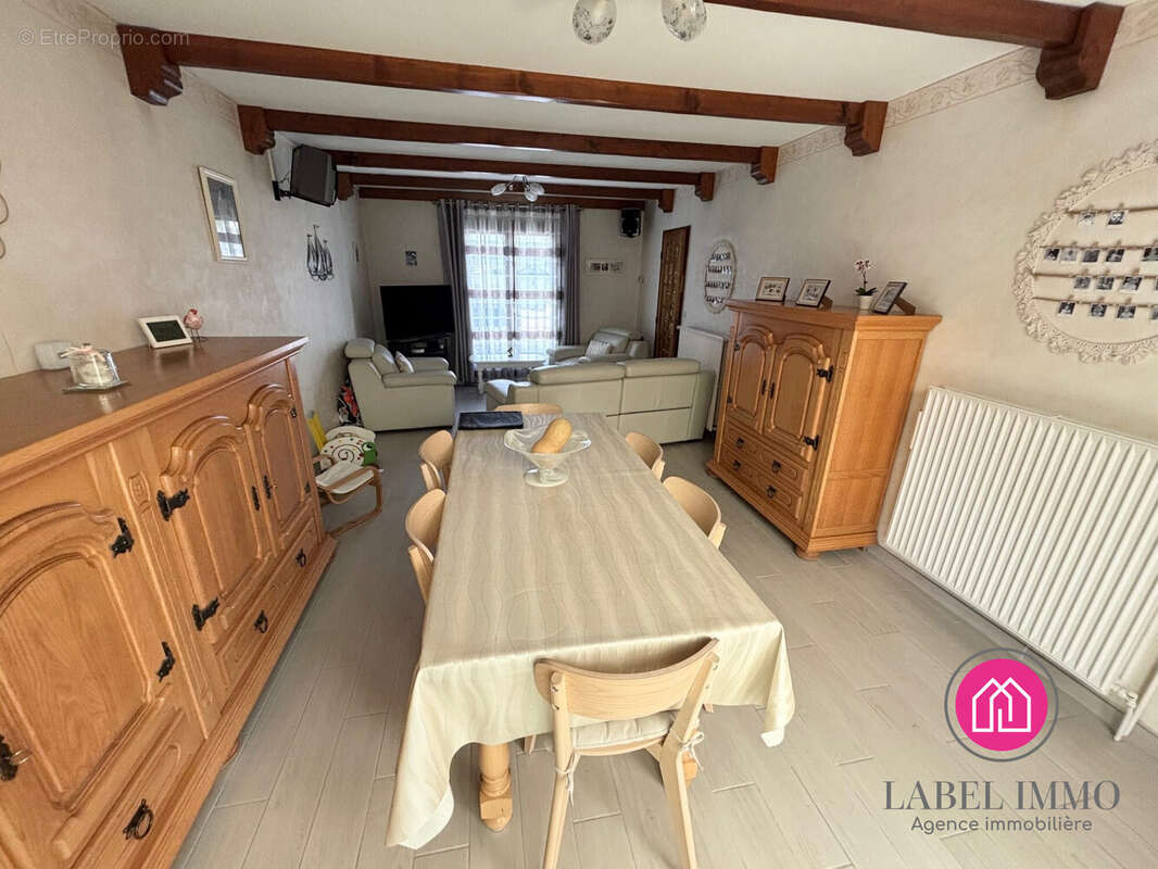 Maison à DOUCHY-LES-MINES