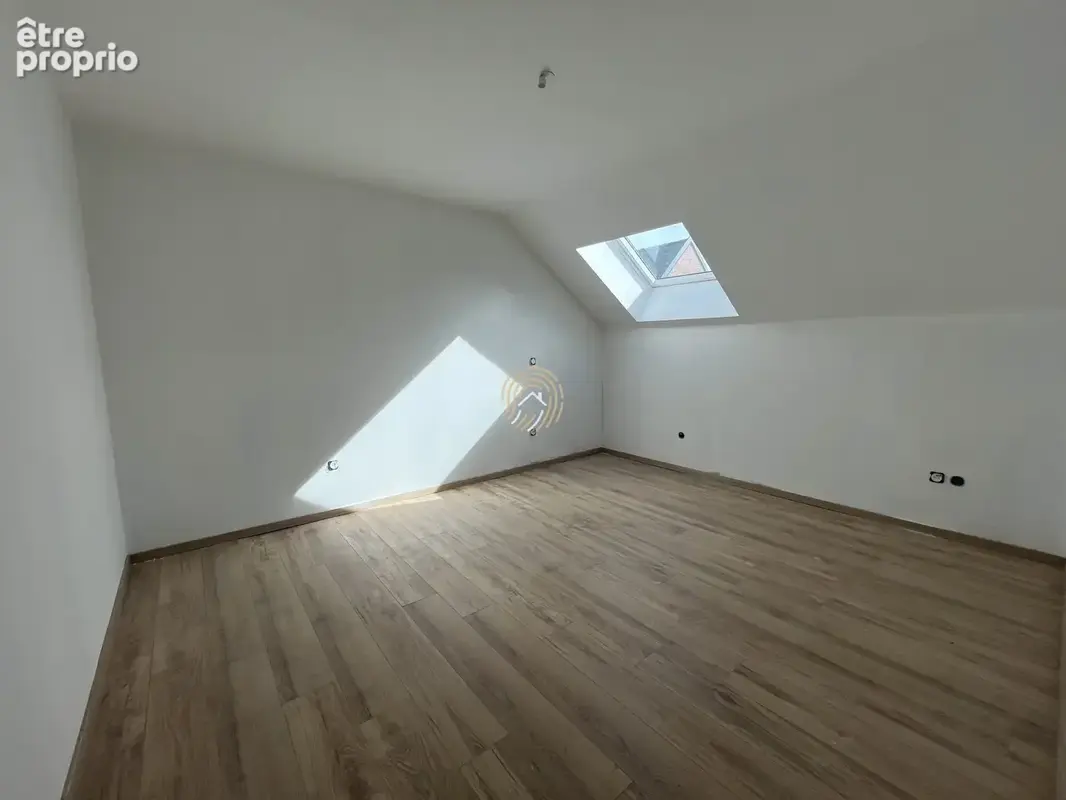 Maison 6 pièces 155 m² à vendre à Cuincy (59553) - photo 9