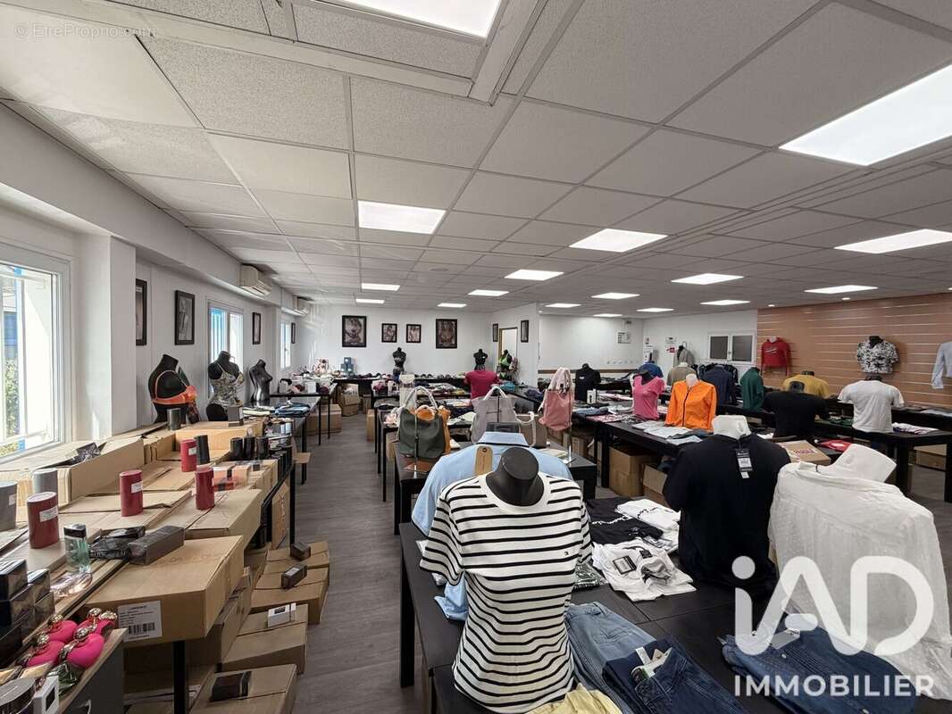 Commerce 600 m² à Choisy-Le-Roi  - photo 3