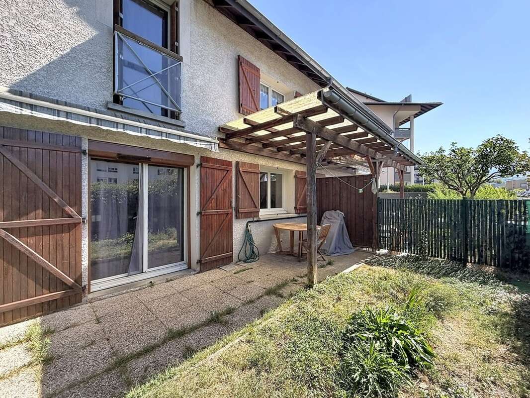 Appartement à vendre 4 pièces VILLE LA GRAND (74) - photo 2