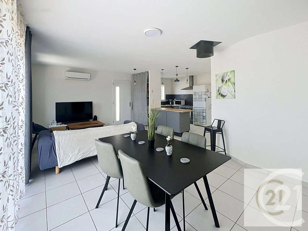Maison à LABASTIDE-D'ANJOU