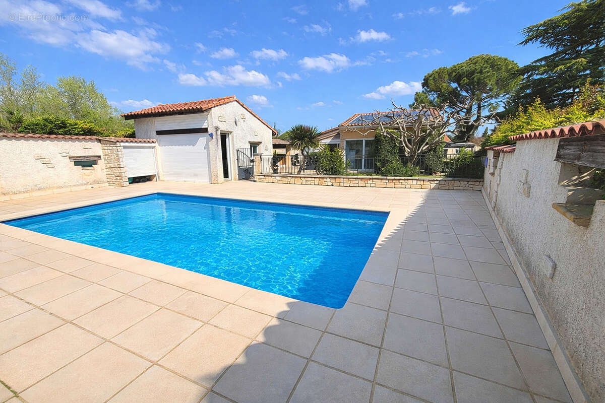 Maison à MONTELIMAR