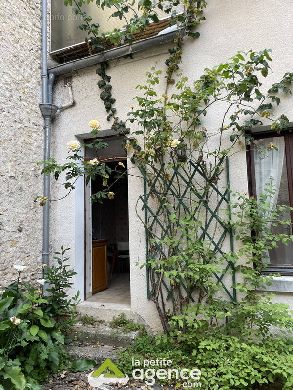 Maison à COSNE-COURS-SUR-LOIRE
