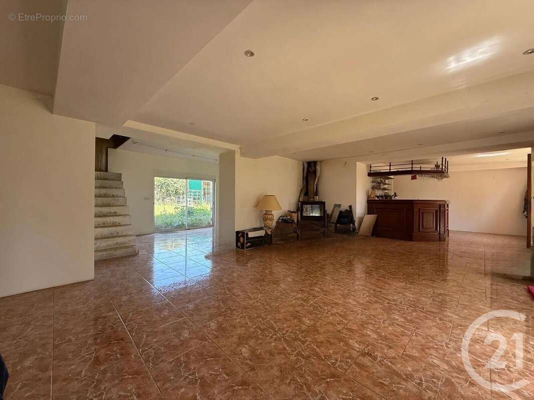 Maison à SAINT-SEROTIN