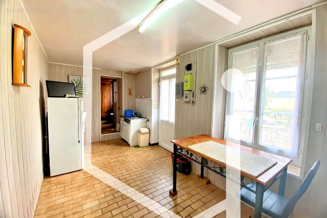 Maison à COSNE-COURS-SUR-LOIRE