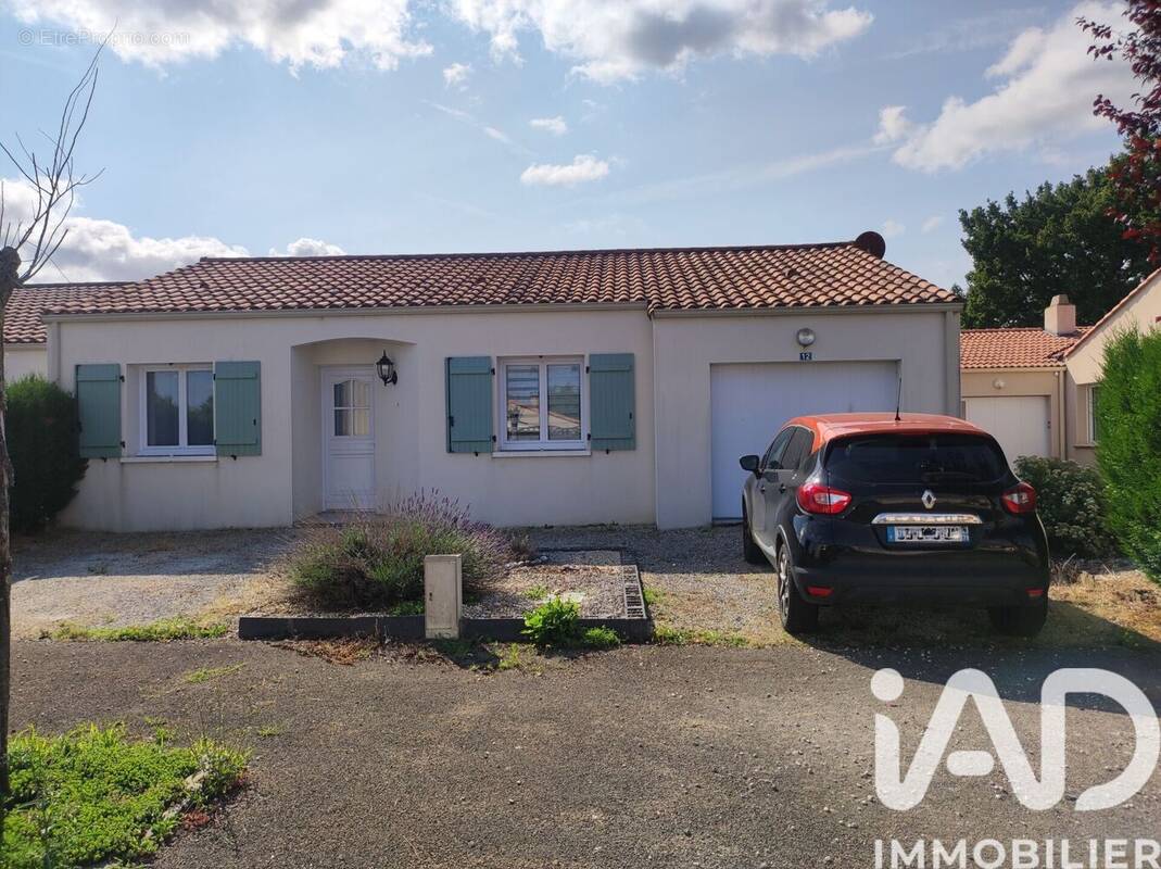 Photo 1 - Maison à VENDRENNES