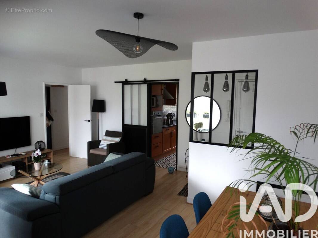 Photo 1 - Appartement à LA CELLE-SAINT-CLOUD