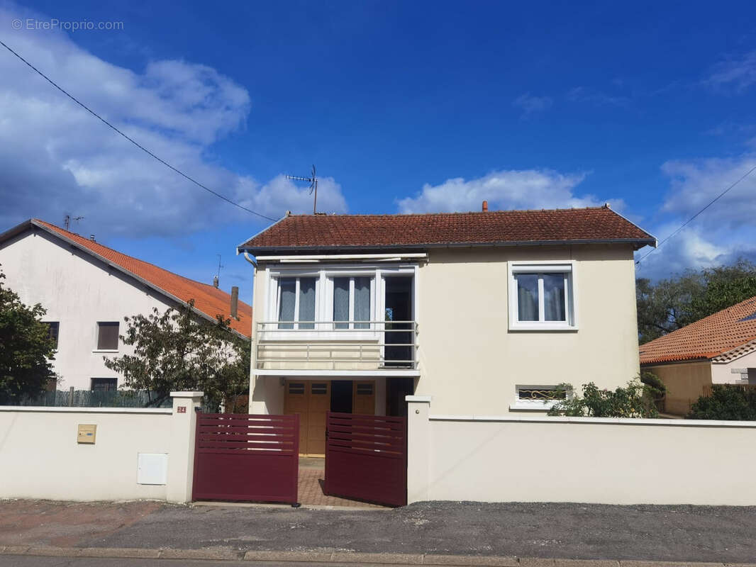 Maison à ROUMAZIERES-LOUBERT