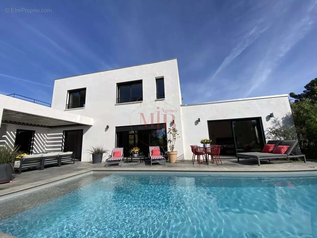 Maison à LAMBESC