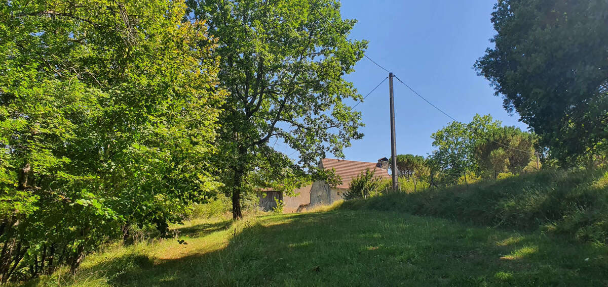 Maison à BLANQUEFORT-SUR-BRIOLANCE