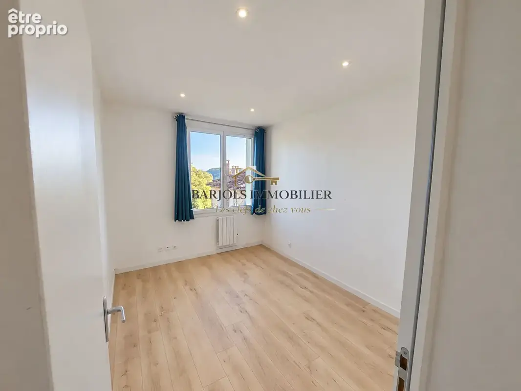 Appartement  3 chambres, Barjols - photo 3