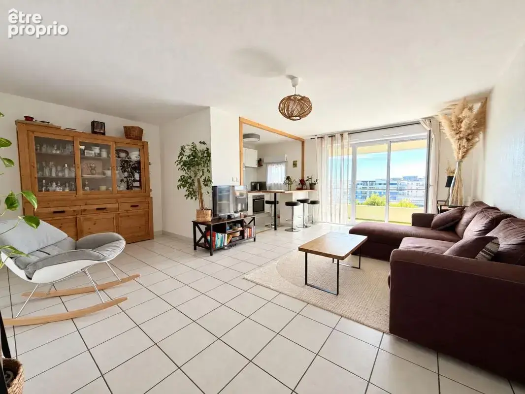 Bel Appartement Minimes - Vue lac - 2 chambres - terrasse - ascenseur - photo 4