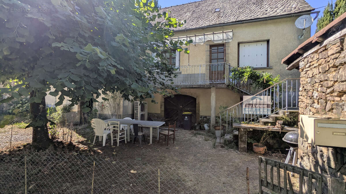 Maison à MENOIRE