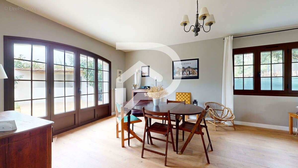 Maison à MARLY-LE-ROI