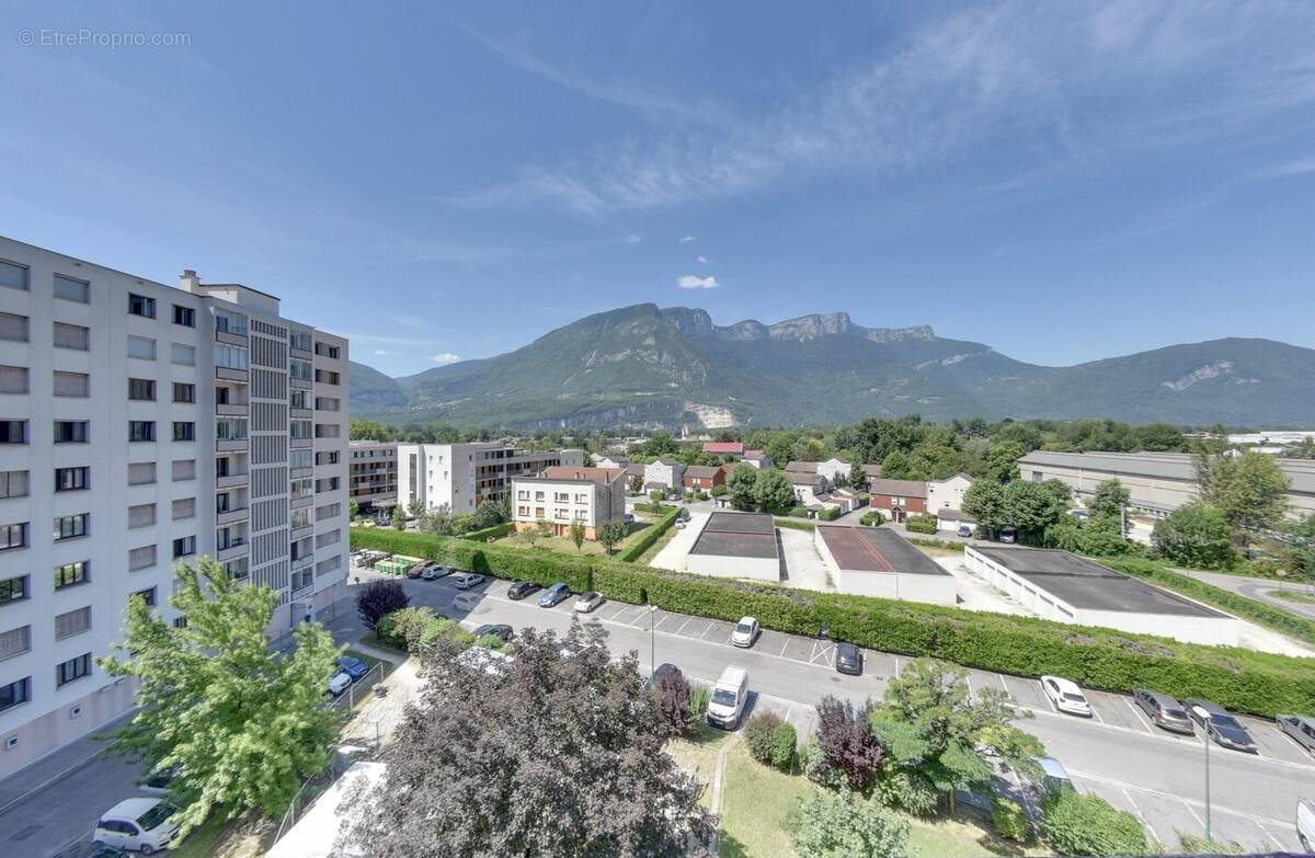 Appartement à SAINT-EGREVE