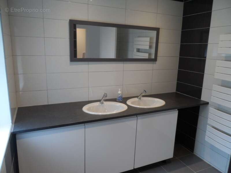 Maison à vendre 10 pièces TREIGNAT (03) - photo 14