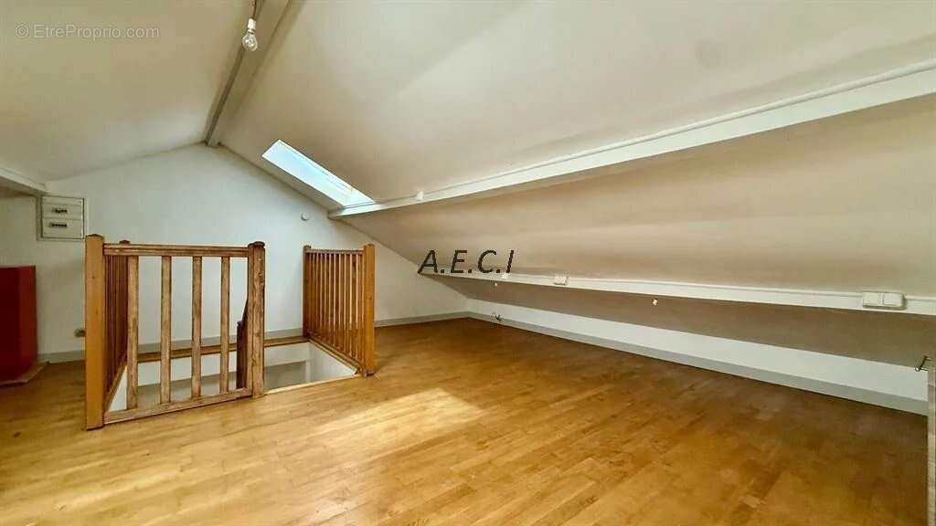 Maison à ASNIERES-SUR-SEINE