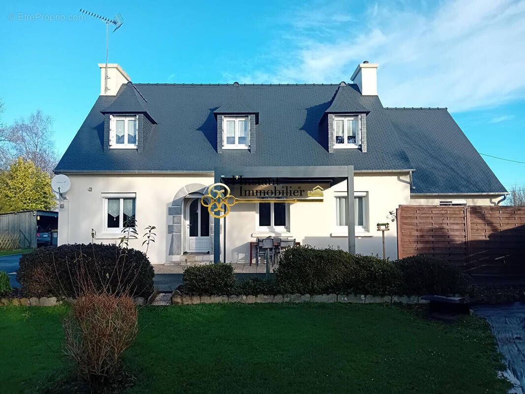 Maison à PLESTIN-LES-GREVES