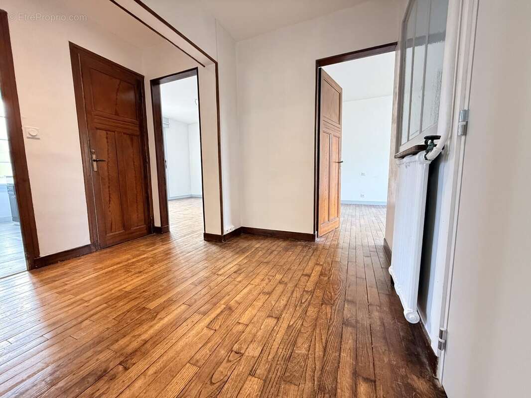 Appartement 235 m² à Pontivy  - photo 6