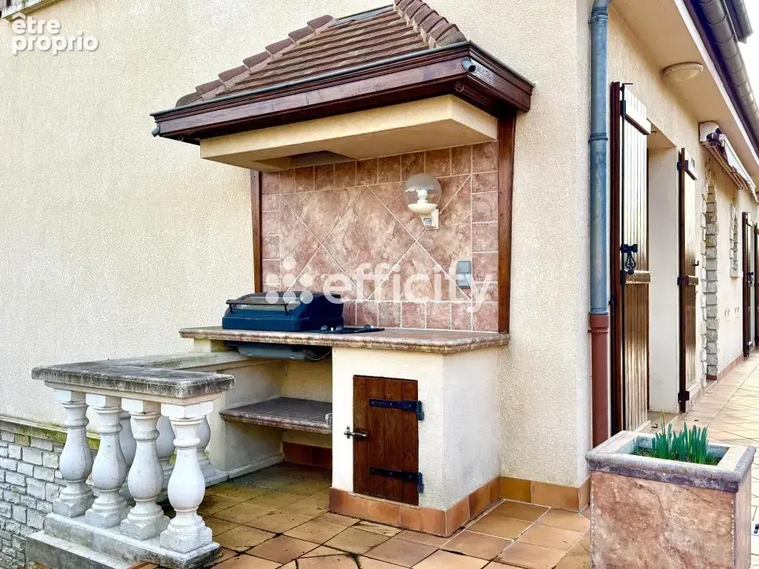 Maison 8 pièces 183 m² à vendre à La Ferte-Gaucher (77320) - photo 4
