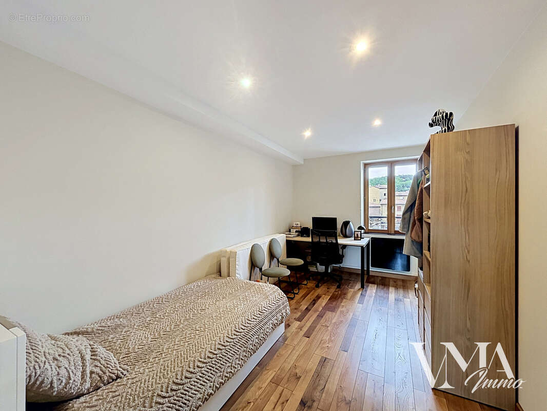 Appartement à CHATILLON