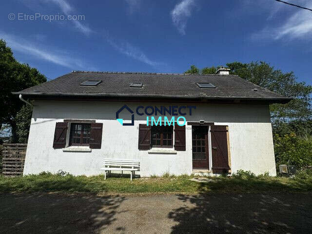 Maison 137 m² à Rostrenen  - photo 4