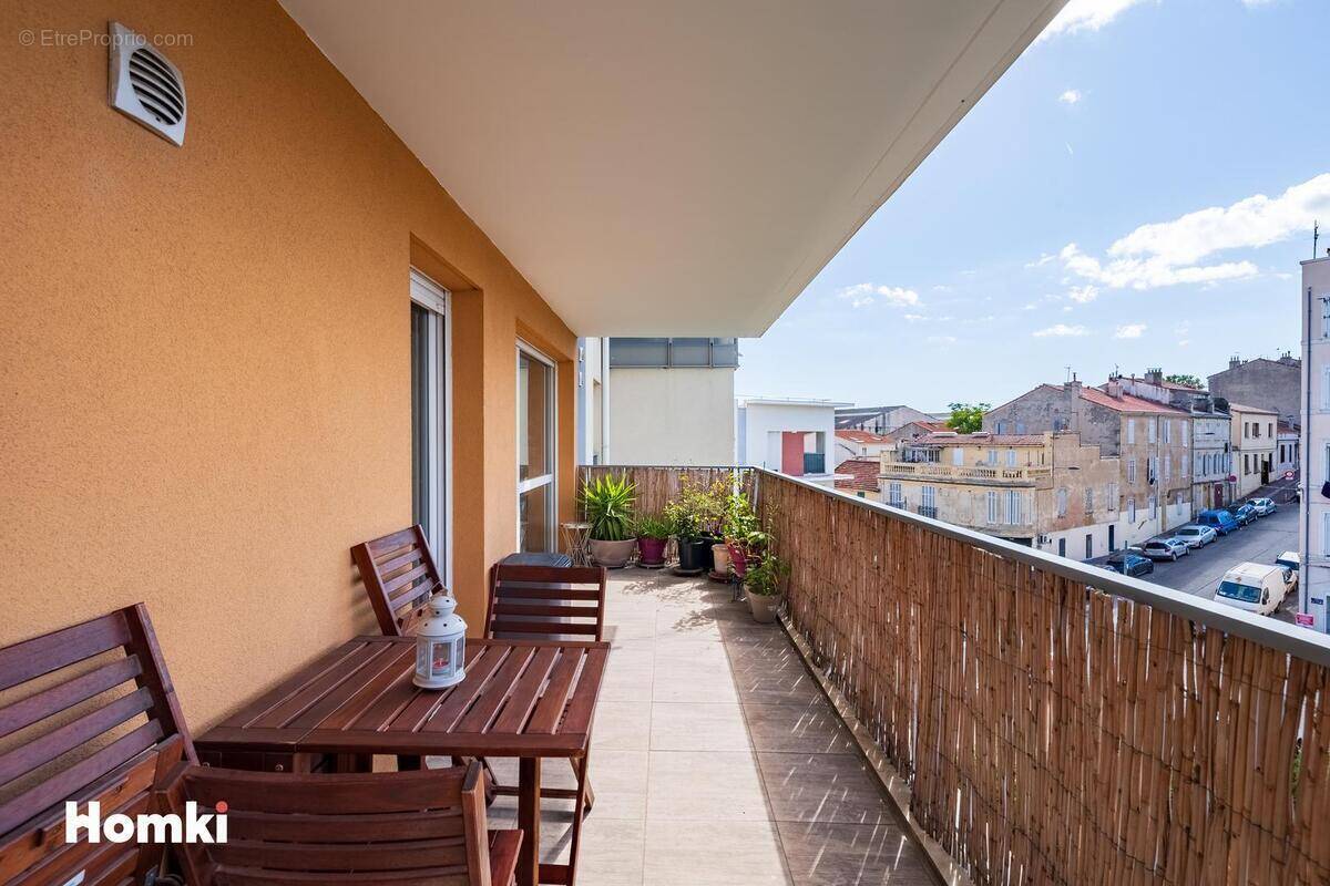 Appartement à MARSEILLE-15E