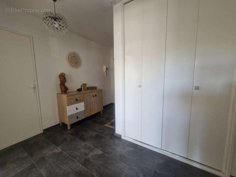 Appartement à UNIEUX