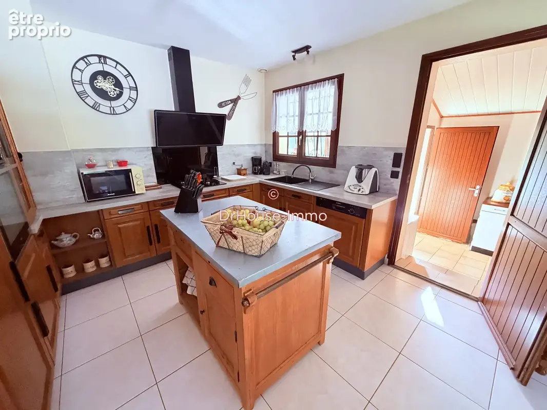 Maison 4 pièces 115 m² à vendre à Saint-Germain-D'esteuil (33340) - photo 3