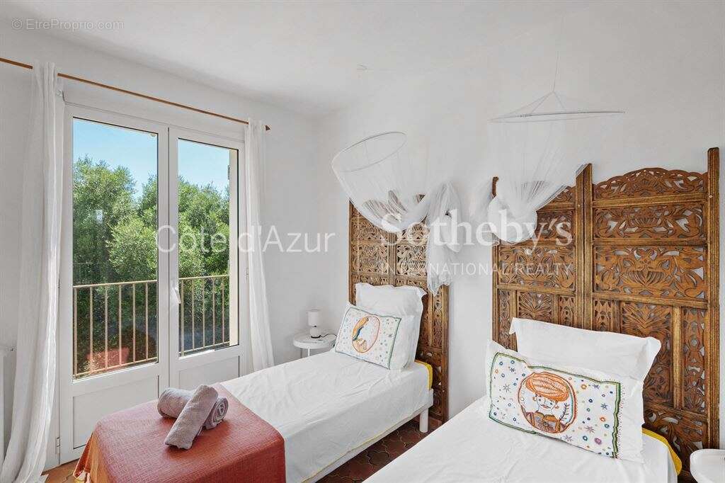 Maison à THEOULE-SUR-MER