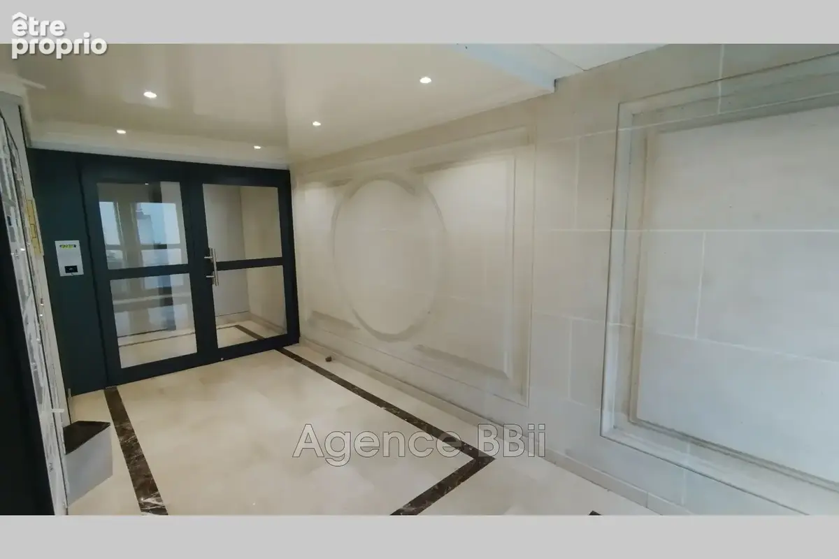 Appartement à PARIS-14E
